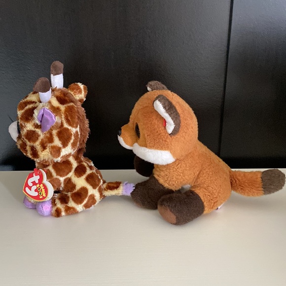 Sold** - Picture 3 of 7